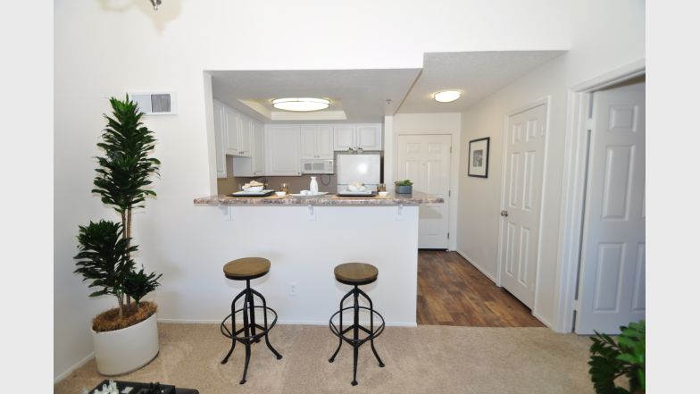 La Scala Apartment Homes photo 4