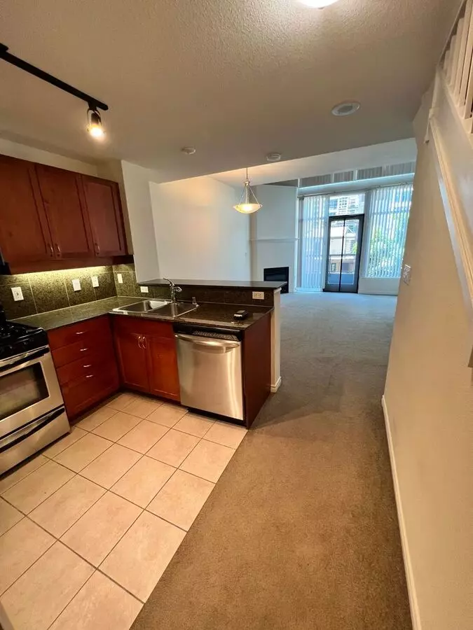 Little Italy 1 Bed/ 1.5 Bath, Loft At Treo! photo 4