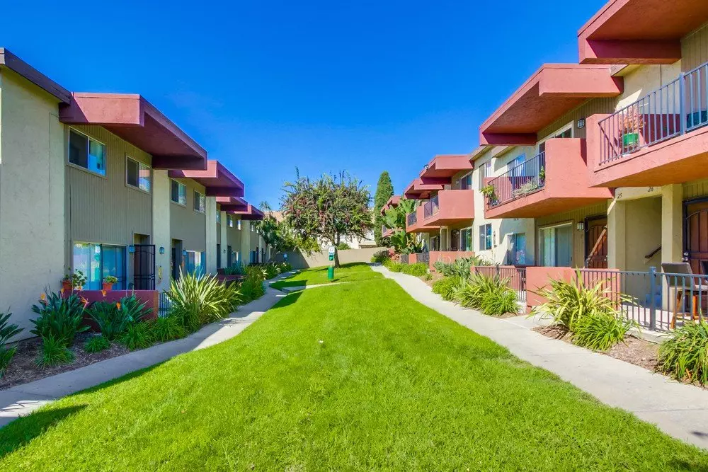 Mesa Vista Apartment Homes photo 4