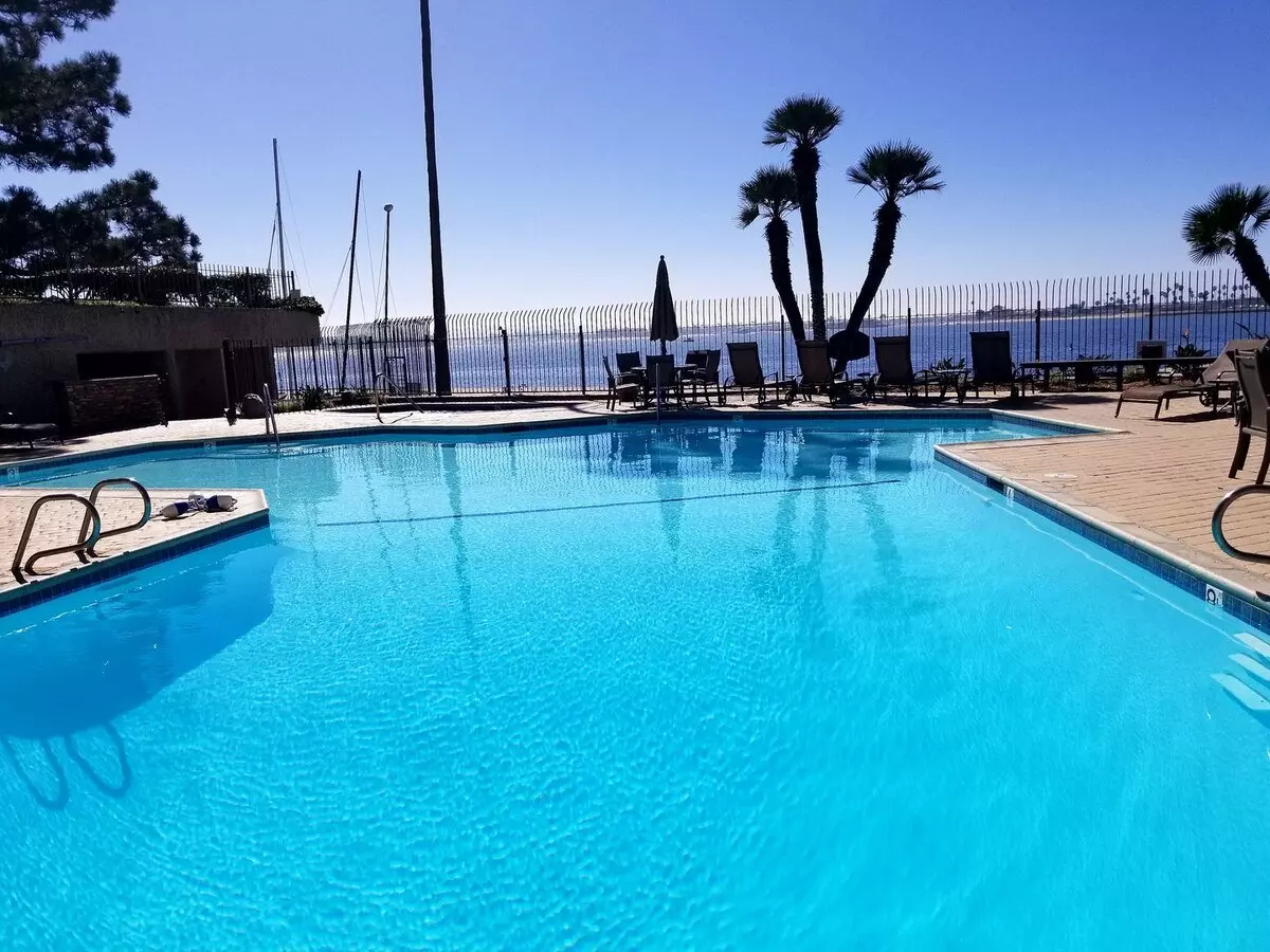 Mission Bay (sail Bay) Crown Point 2Bed 2Bath 1625 Sqft, Water View photo 5