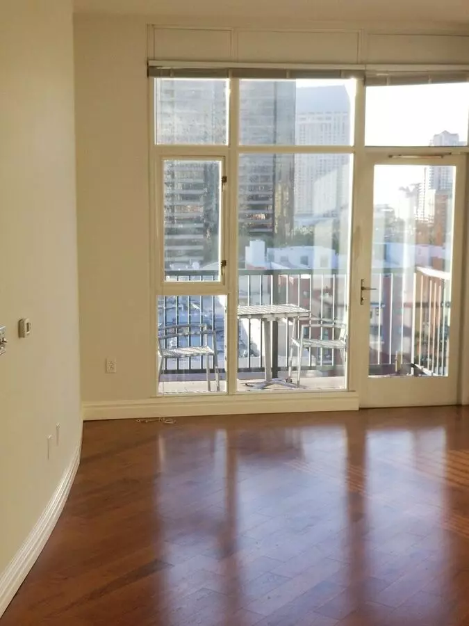 Downtown 1-bed Plus Loft 1Bath 1 Parking - Steps To Petco Park photo 2
