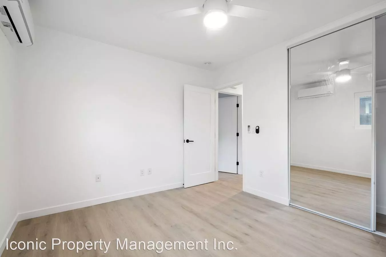 Modern South Park Living photo 5