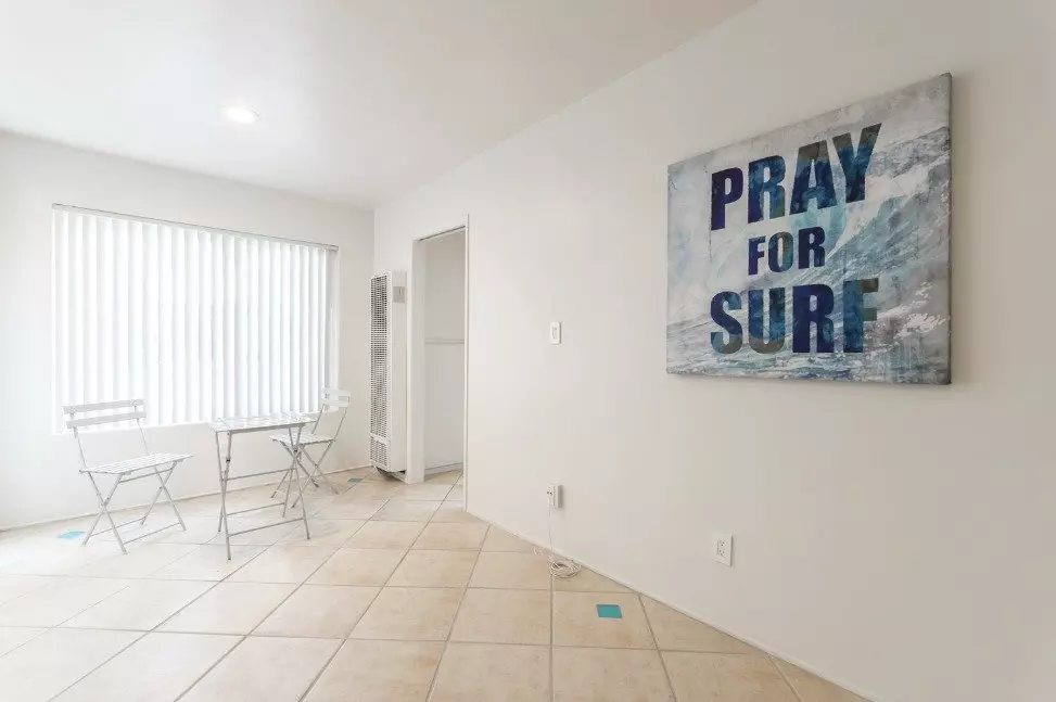 Live Near Ocean Beach! photo 2