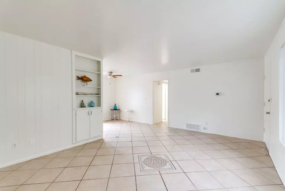 Live Near Ocean Beach! photo 3