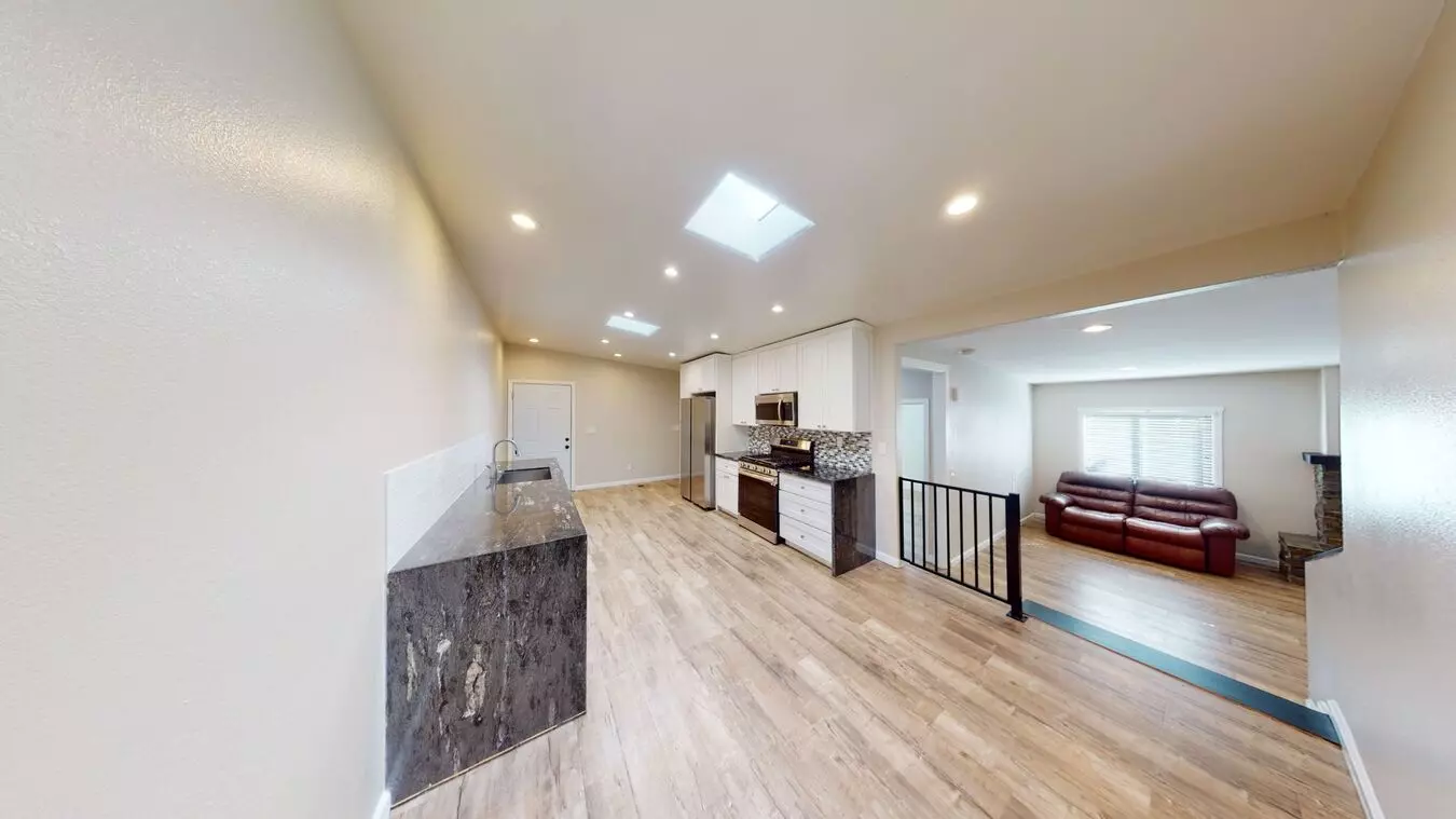 Newly Renovated On Montezuma! photo 3