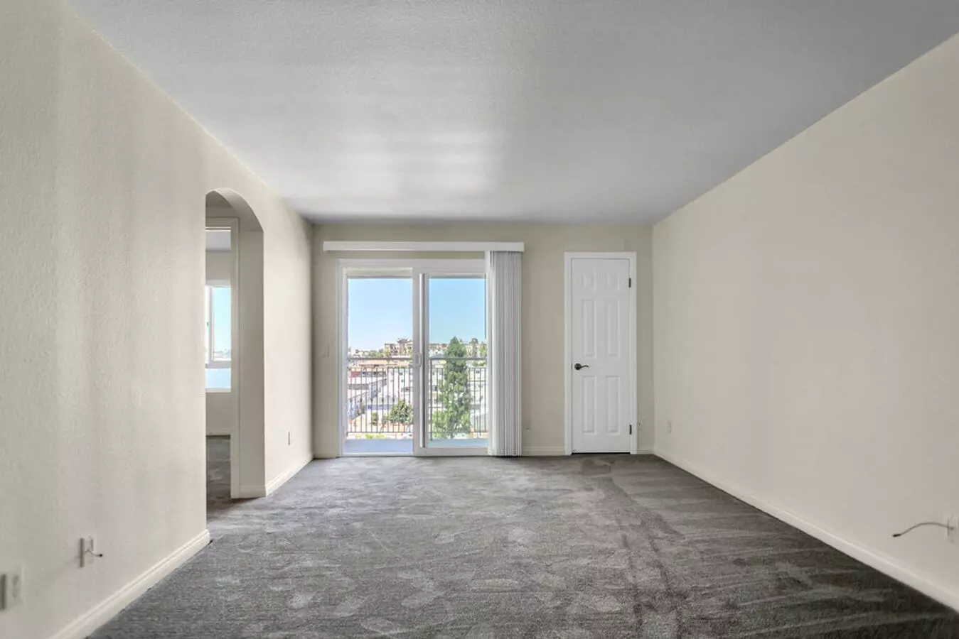 Great 2/1 Condo Close To Sdsu And Colina Del Sol Park! photo 3