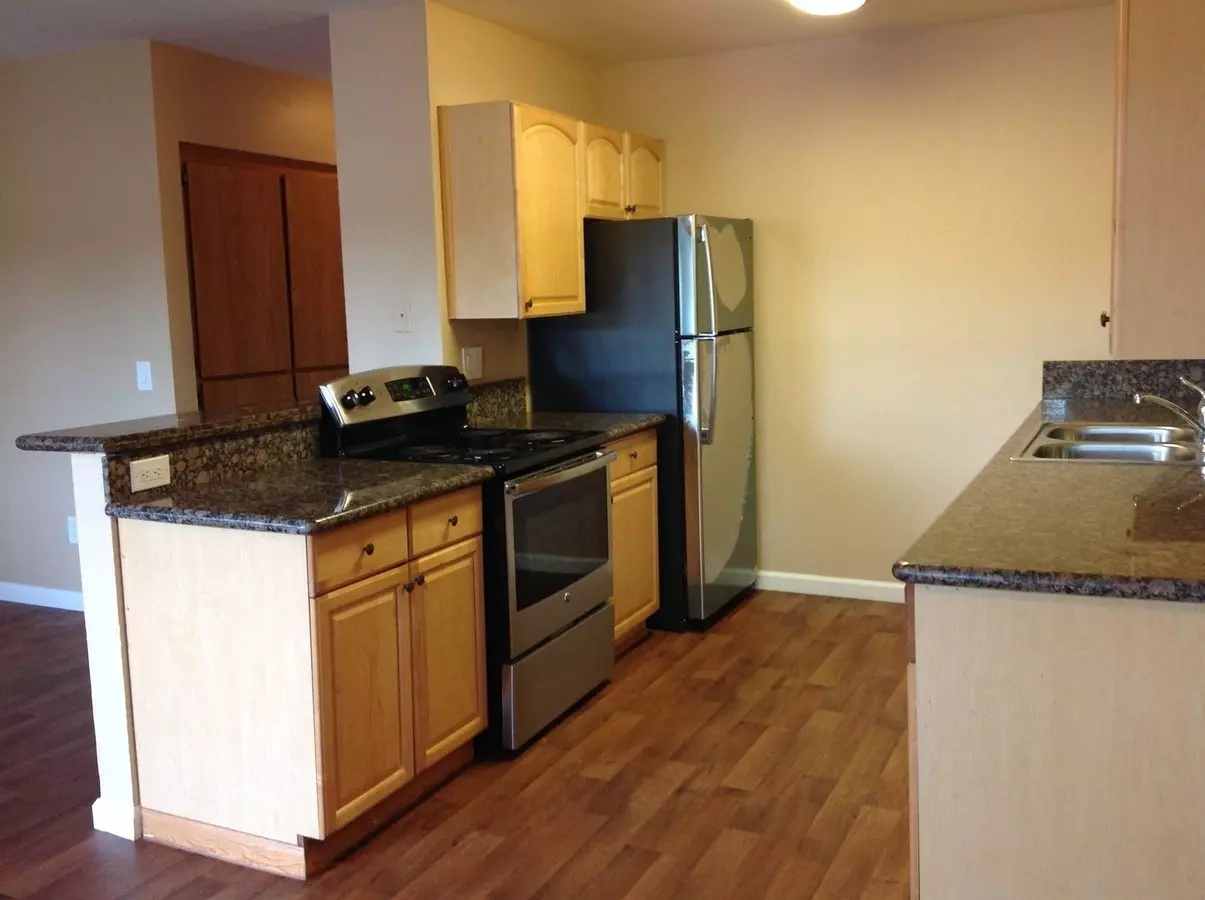 202 Willie James Jones Ave photo 4
