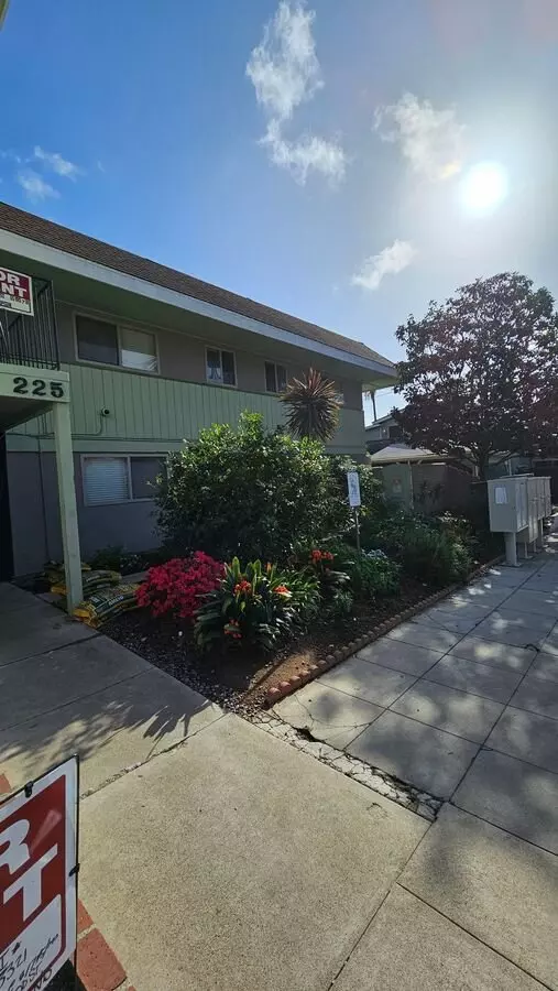 Redwood Terrace photo 2