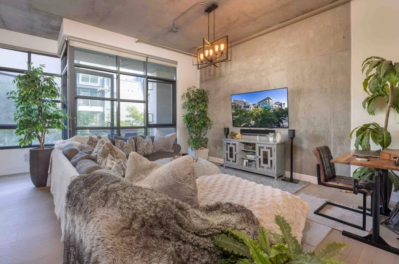 Brand New Floors! Spacious 2 Bedroom 2 Bathroom At M2i In Downtown San Diego photo 4