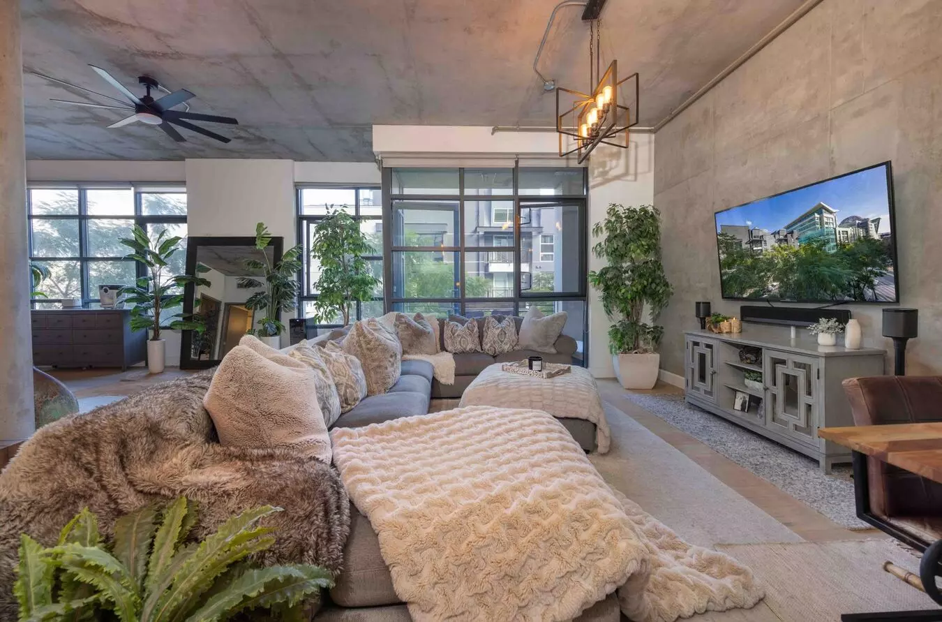 Brand New Floors! Spacious 2 Bedroom 2 Bathroom At M2i In Downtown San Diego photo 2