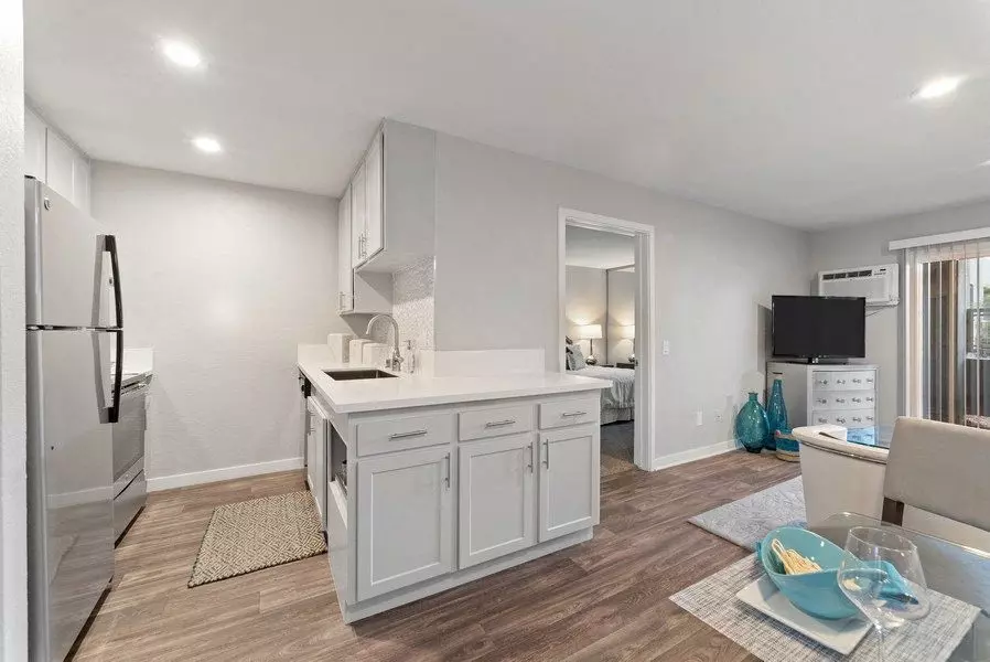 Pointe Luxe Apartment Homes photo 4