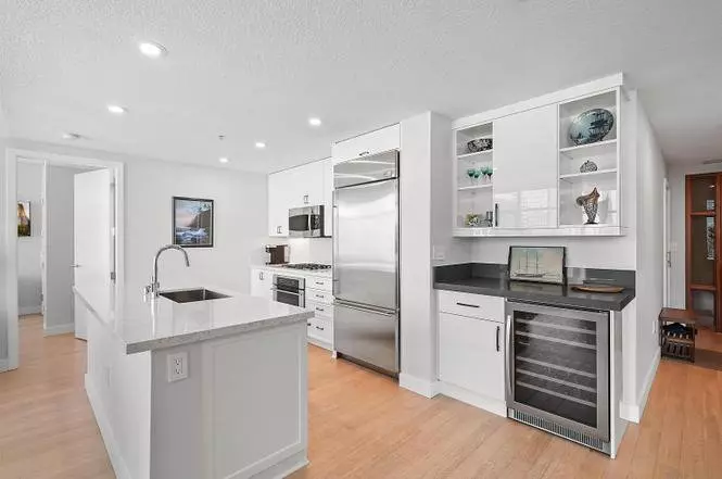 Luxury 1br / 1.5ba Condo | The Grande, Santa Fe Place photo 4