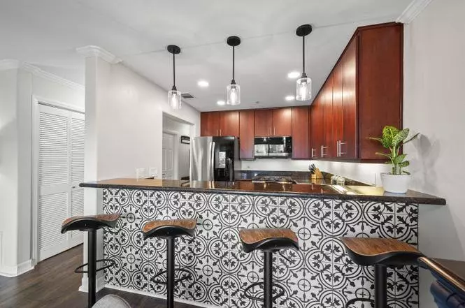 Stunning Condo With Downtown Views – Prime San Diego Location! photo 4