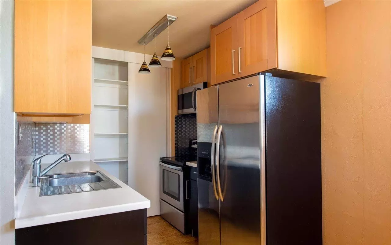 Upscale Remodeled 2/2 Condo in the Heart of Hillcrest photo 3