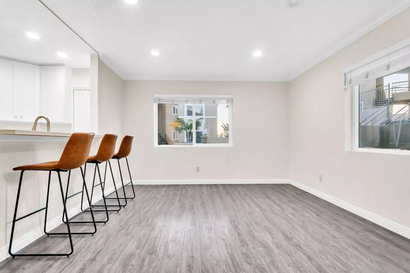 Beautiful One Bedroom/one Bath In The Verano Community At Utc! Close To So Much! photo 3