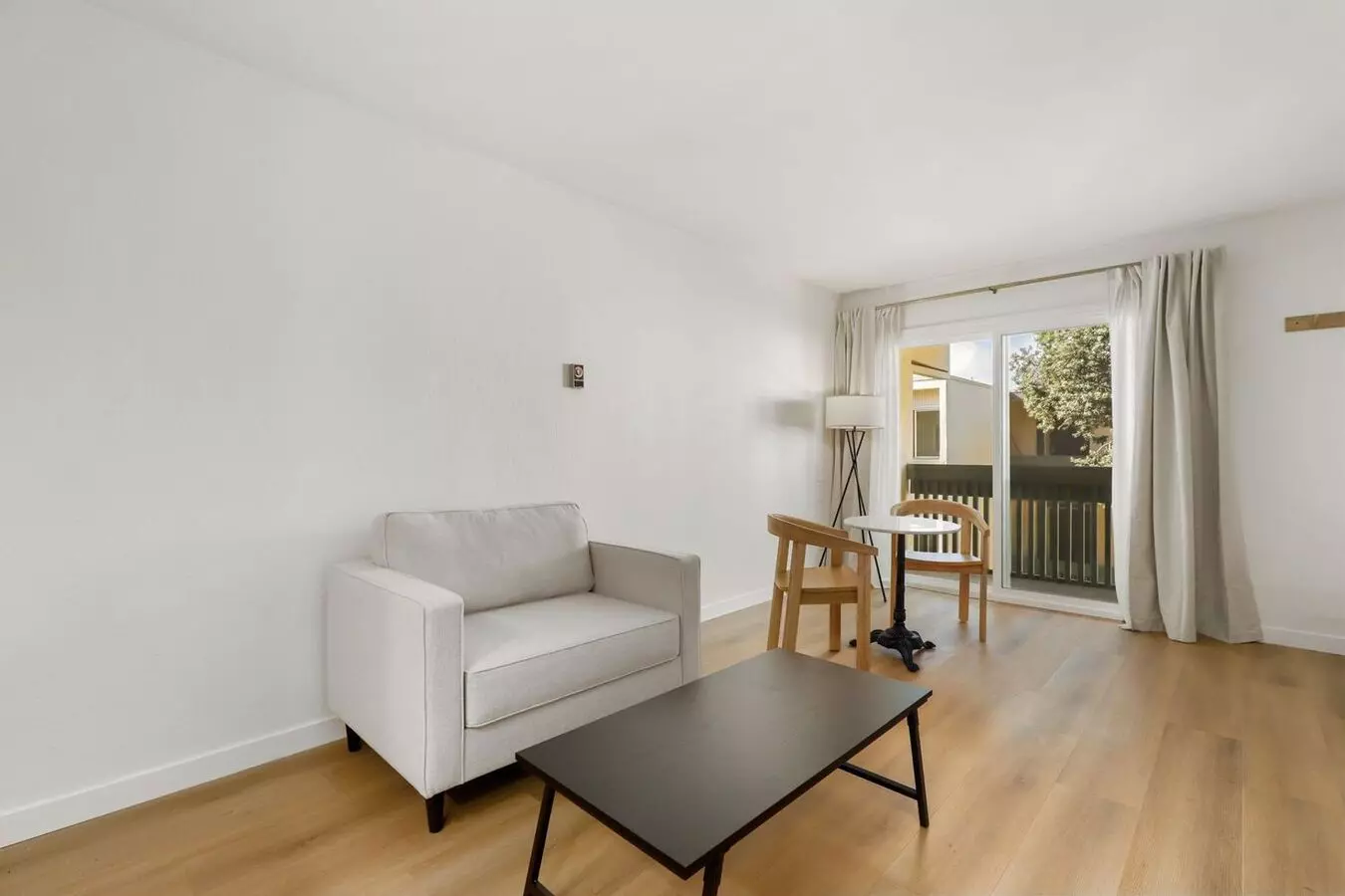 4060 Huerfano Ave San Diego, CA 92117 photo 3