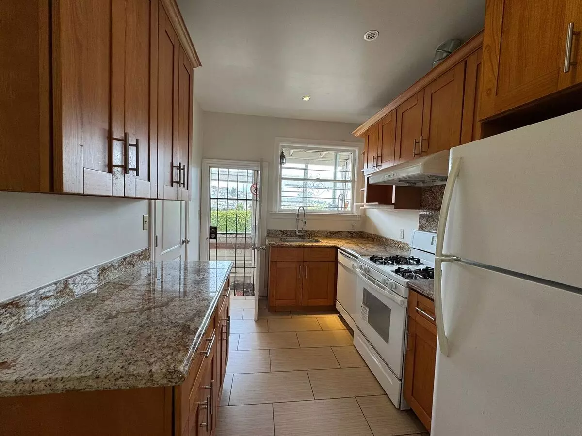 1 Bed 1 Bath In Portola photo 2