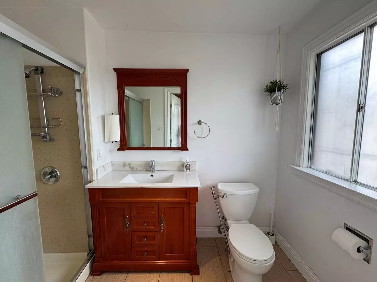 1 Bed 1 Bath In Portola photo 4