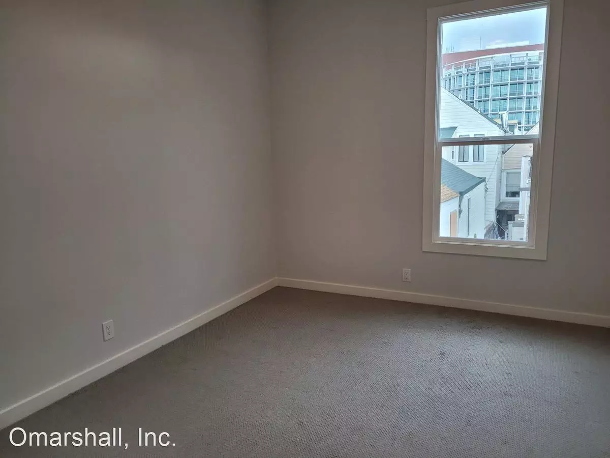1047 York Street, San Francisco, CA 94110 photo 2
