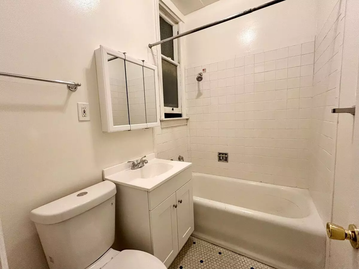 1050 Fell Street, San Francisco, CA 94117 photo 5