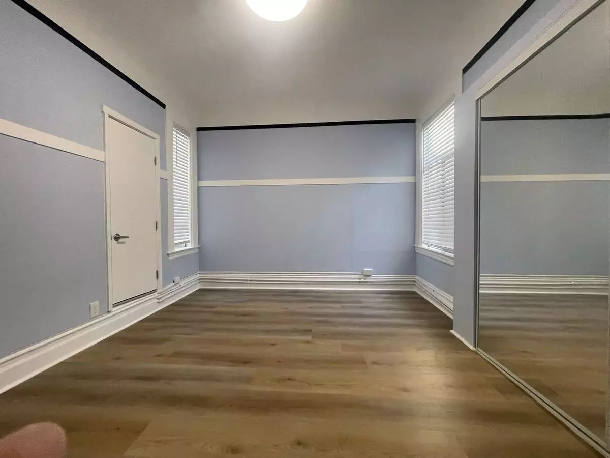 1062 Washington Street, San Francisco, CA 94108 photo 2