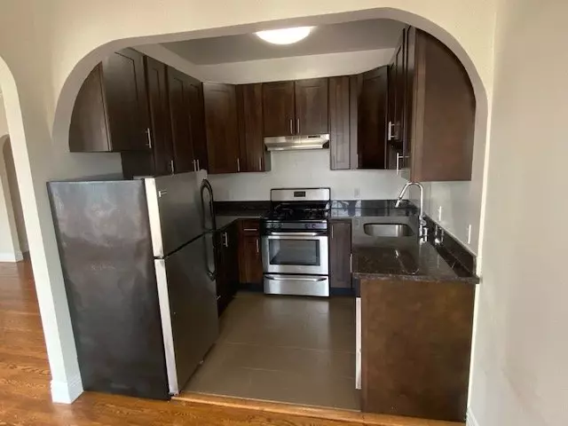 1090 Eddy Street, San Francisco, CA 94109 photo 3