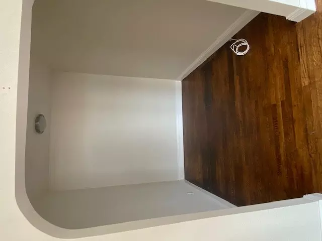 1090 Eddy Street, San Francisco, CA 94109 photo 4