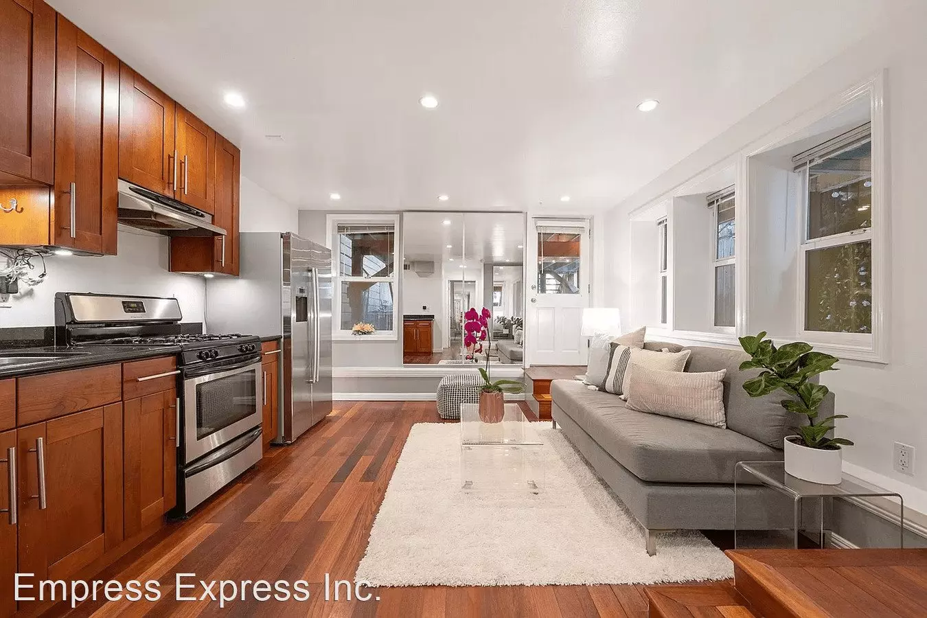 1146 Fell St photo 2