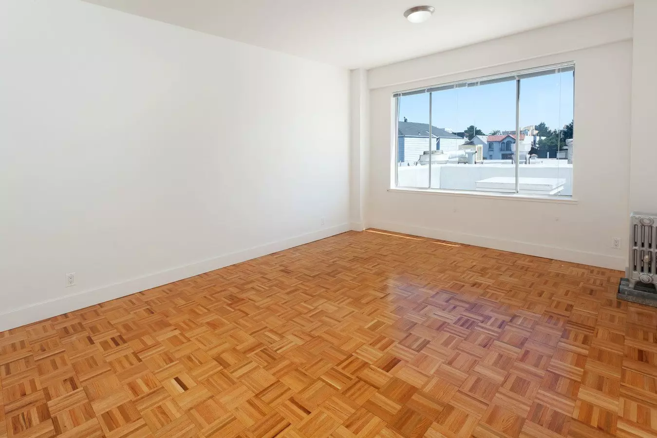 1290 20th Avenue photo 3