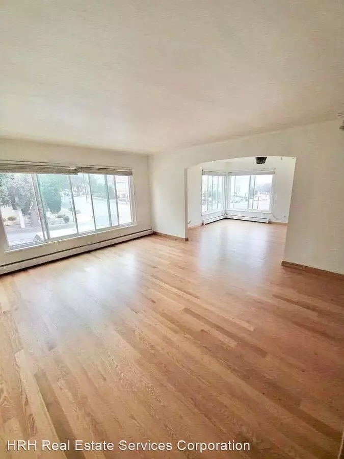 1301 Ulloa Street, San Francisco, CA 94116 photo 2