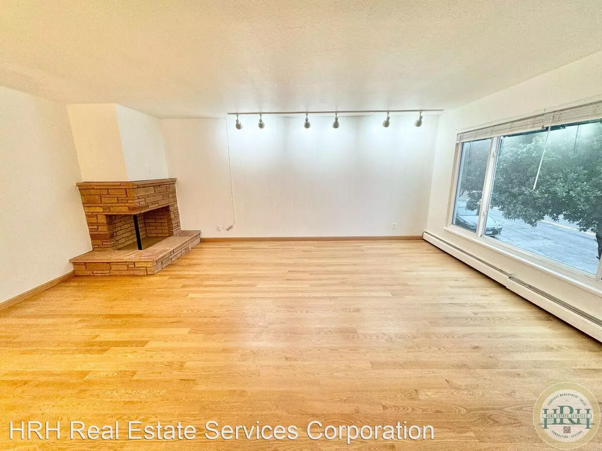 1301 Ulloa Street, San Francisco, CA 94116 photo 3