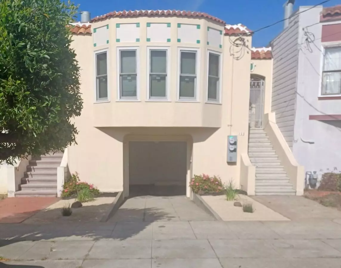 131-133 Rolph Street photo 2