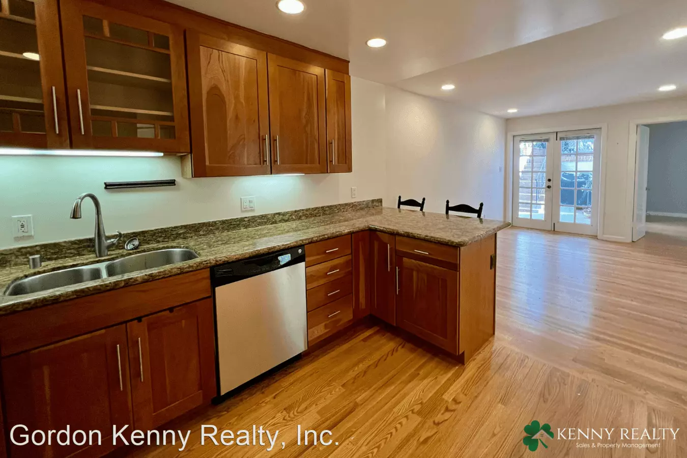 1371 A Dolores Street CRL01 - 109 photo 4