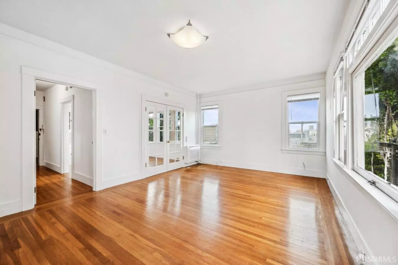 1375 Sacramento Street, San Francisco, CA 94109 photo 3