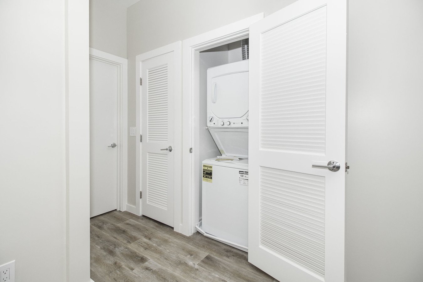 1395 Union photo 5