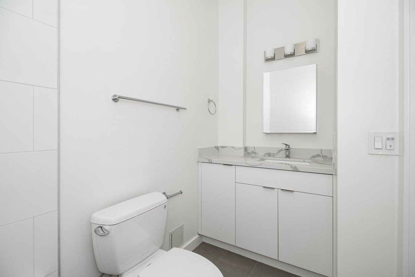 1395 Union photo 3