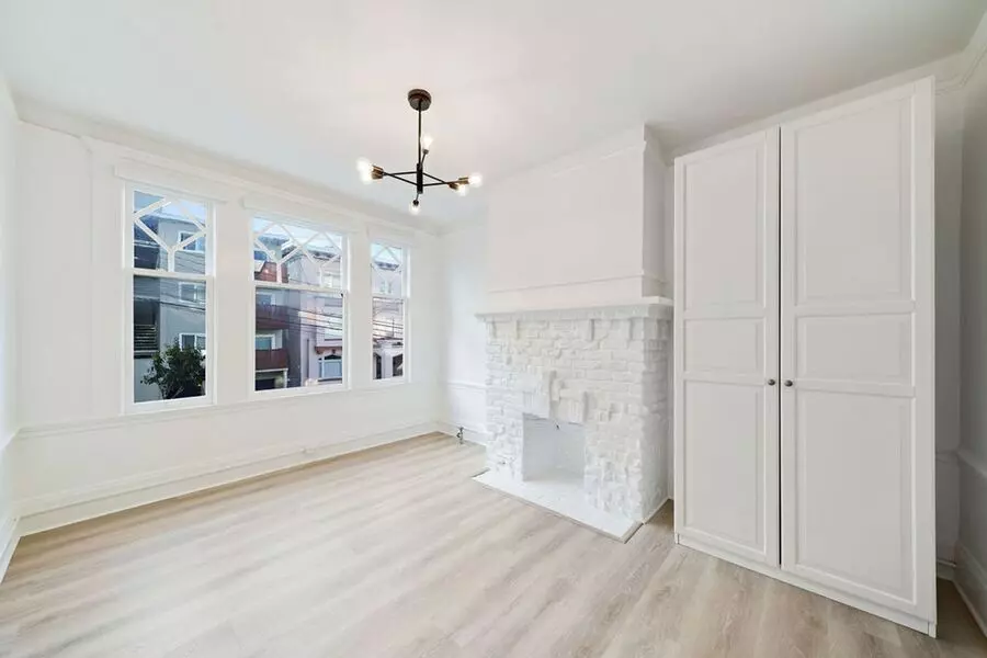1418 Leavenworth Street, San Francisco, CA 94109 photo 2