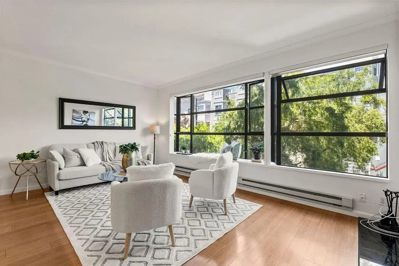 Beautiful One Bedroom/one Bath