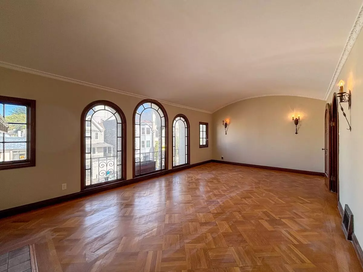 1409 Taraval Street, San Francisco, CA 94116 photo 4
