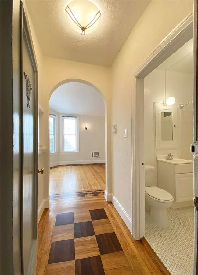 1460 Golden Gate Avenue (1115r) photo 3
