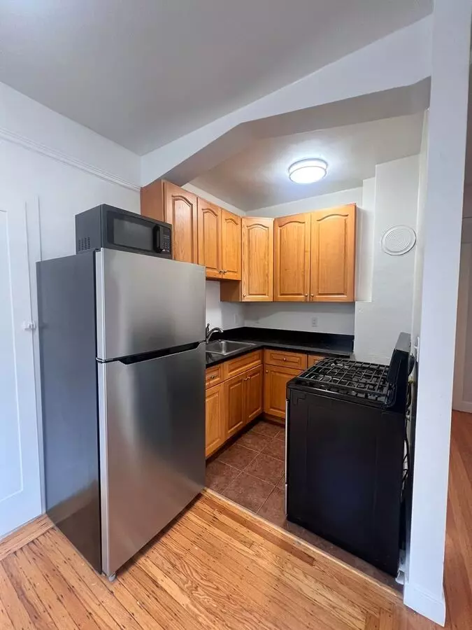 1635 Jones Street, San Francisco, CA 94109 photo 5