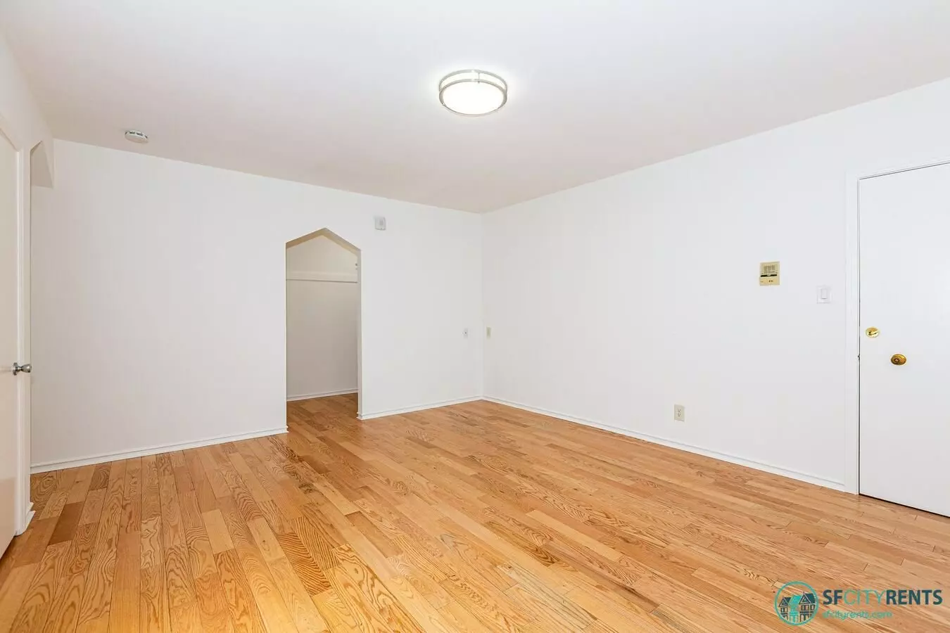 Marina: Studio W/ Optional Compact Parking, Hardwood Floors &amp; Laundry Onsite Near Chestnut Shops photo 3