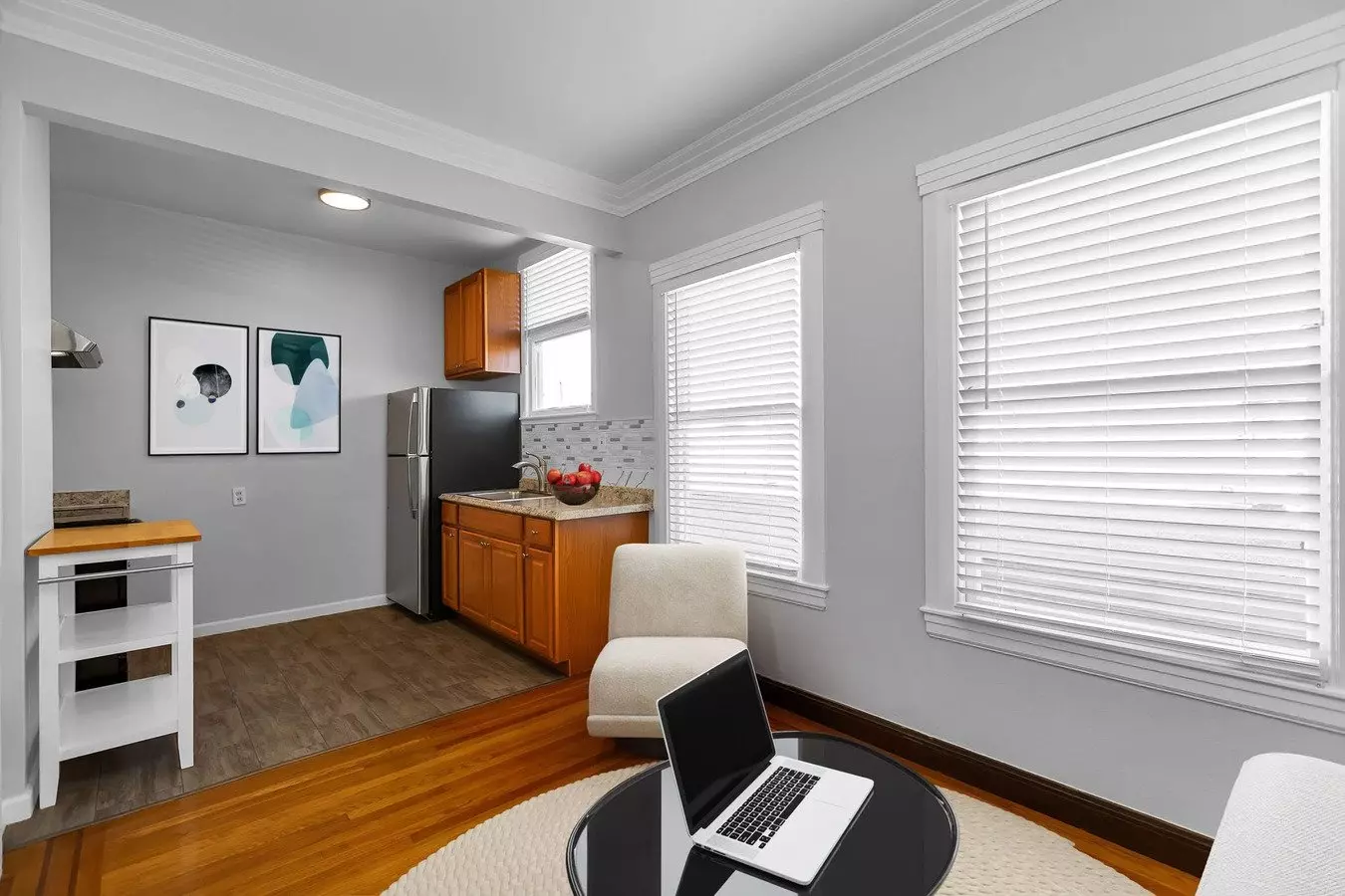 1737 Chestnut photo 4