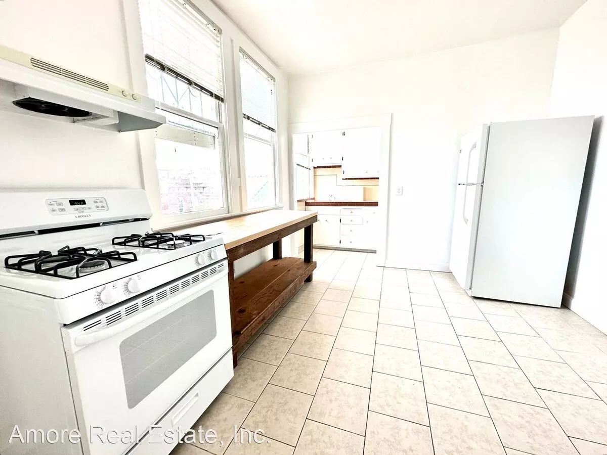 1876 Filbert Street, San Francisco, CA 94123 photo 4