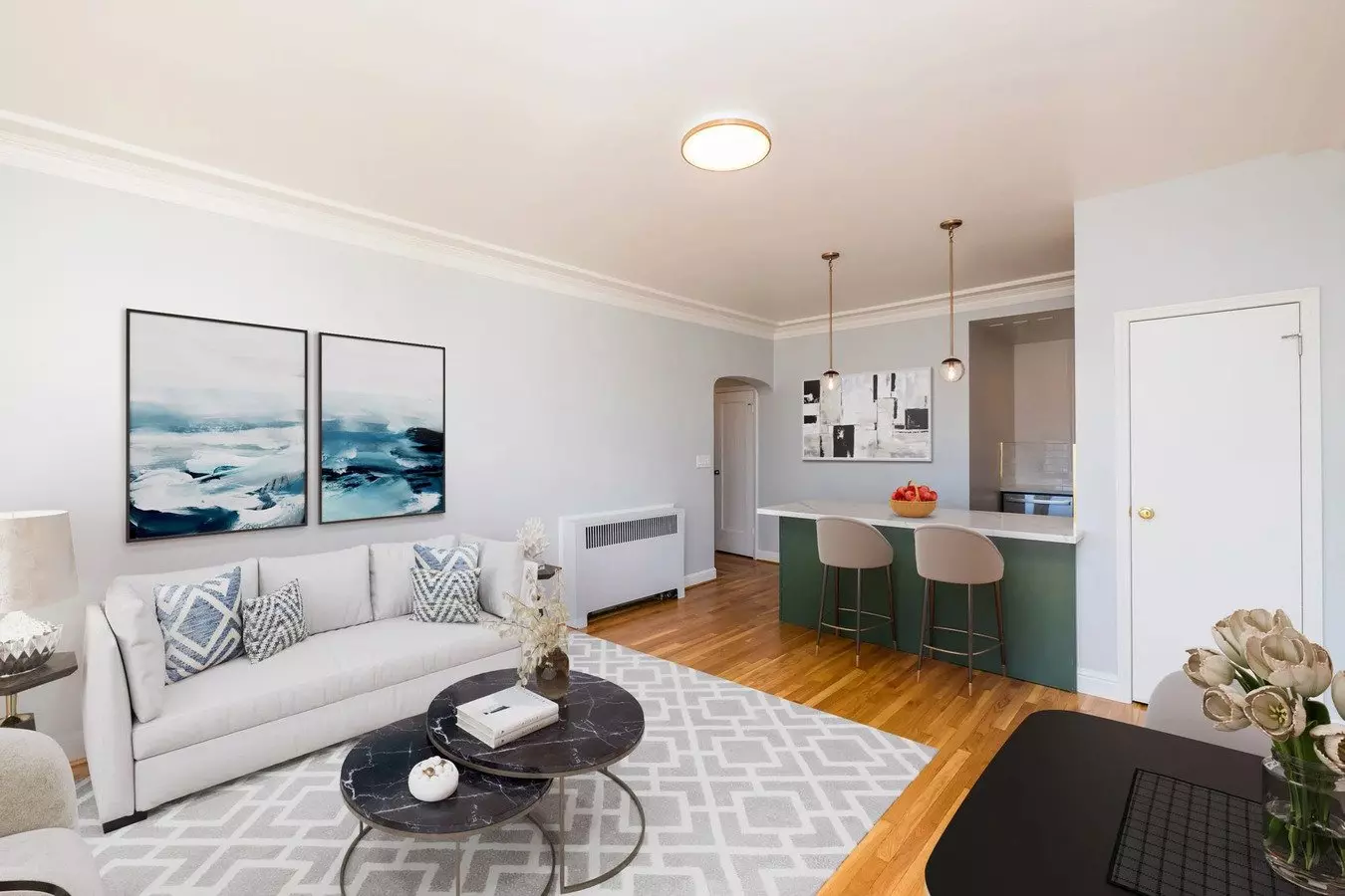 1900 GOUGH Apartments photo 4