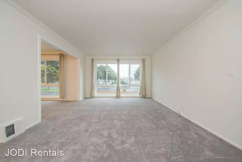 1948 Sloat Boulevard, San Francisco, CA 94116 photo 3