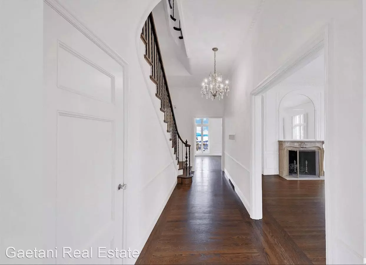 2000 Jackson Street, San Francisco, CA 94109 photo 5