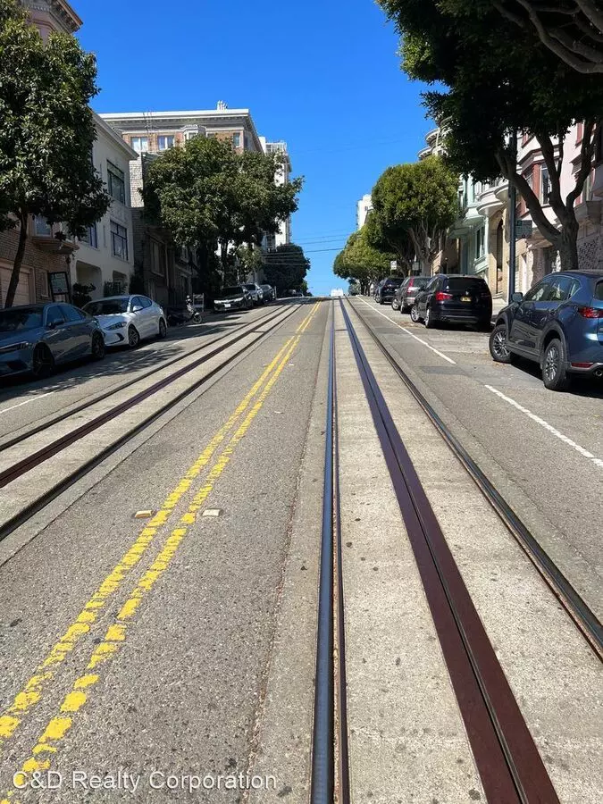 2027 Hyde Street, San Francisco, CA 94109 photo 3