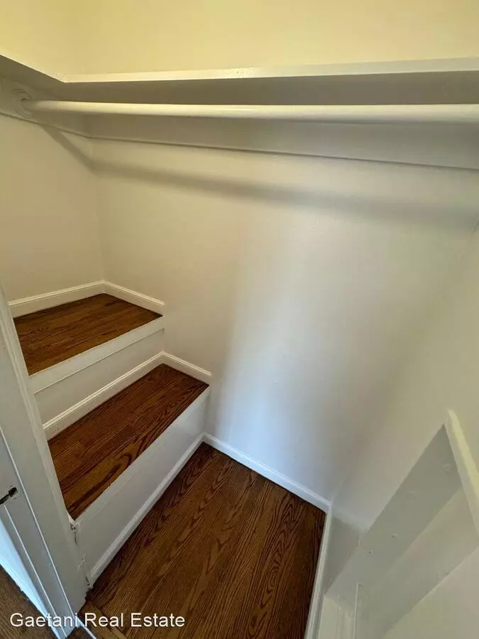 2330 44th Avenue (868r) photo 4