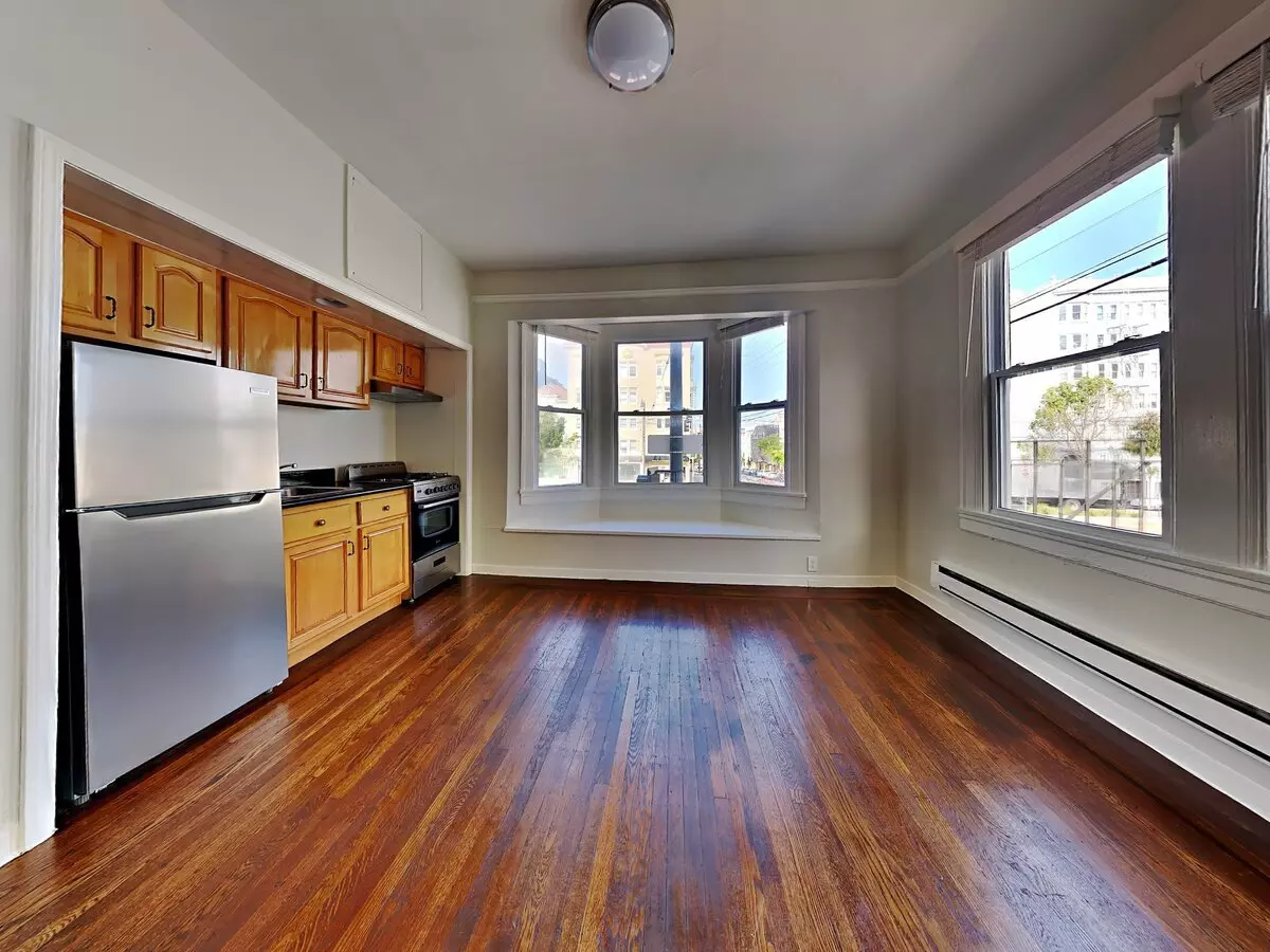2360 Van Ness photo 5
